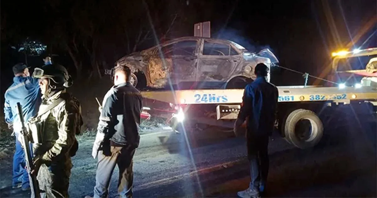 Bloqueos carreteros se registraron en la noche en Autlán de Navarro, Tonayán, Cihuatlán, Tecolotlán y San Juan de los Lagos, según reportes