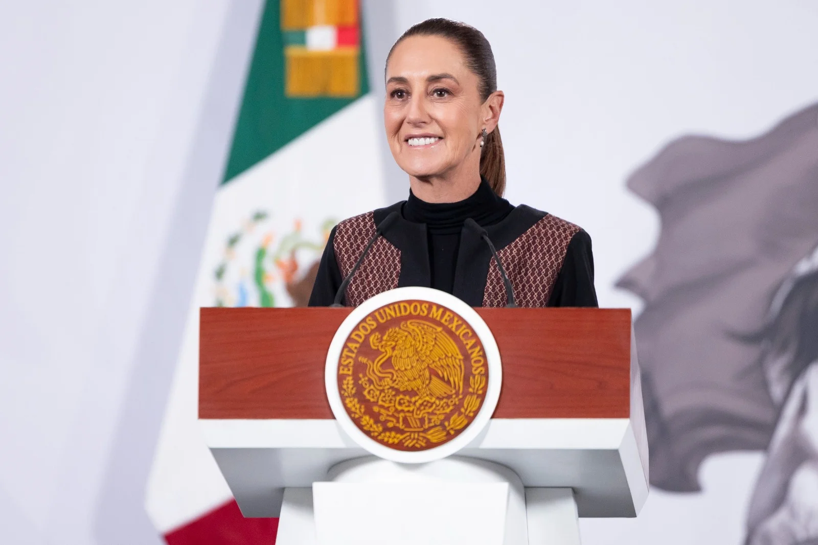 México registró 98.2 millones de turistas internacionales en 2025, con un crecimiento del 13.6% y una derrama económica récord de casi 35 mil mdd.