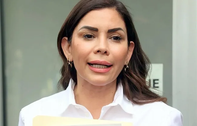 Karina Barrón y dos involucrados en una denuncia relacionada con el Senador morenista Waldo Fernández, fueron imputados por delitos de extorsión y falsedad de declaraciones