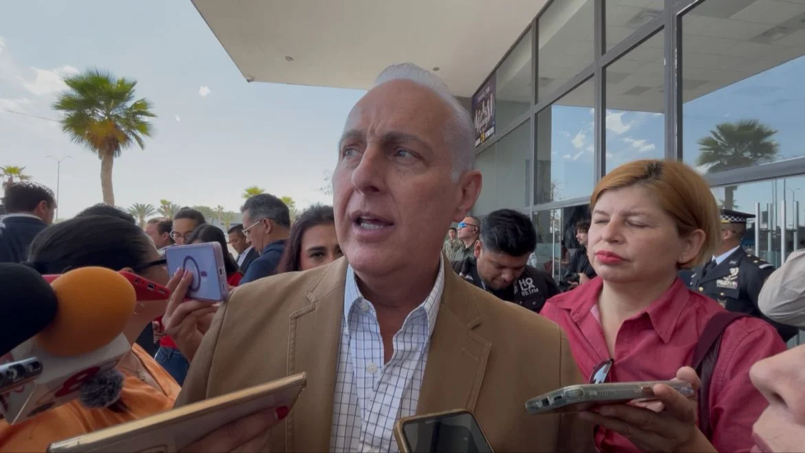 Alcalde de Torreón rechaza acusaciones de intromisión electoral y afirma que su gobierno se mantendrá enfocado en la administración municipal.