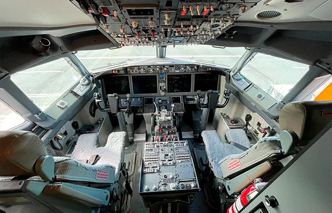 SICT lanza licencia digital para personal técnico aeronáutico