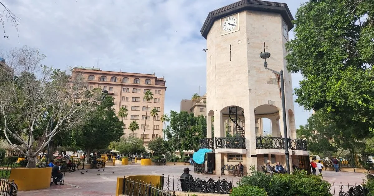 Jornada dermatológica gratuita este viernes en Plaza de Armas. Tres especialistas atenderán a la población, priorizando casos de riesgo. Meta: superar las 100 consultas.