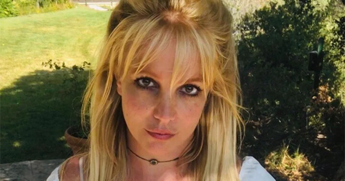 De acuerdo con los reportes, la llamada 'Princesa del Pop' fue interceptada por agentes durante la noche del miércoles