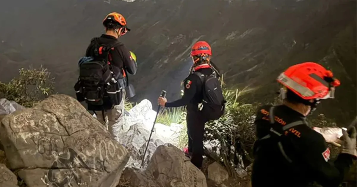 Una joven resultó lesionada, por lo que fue auxiliada por elementos de Protección Civil de Nuevo León
