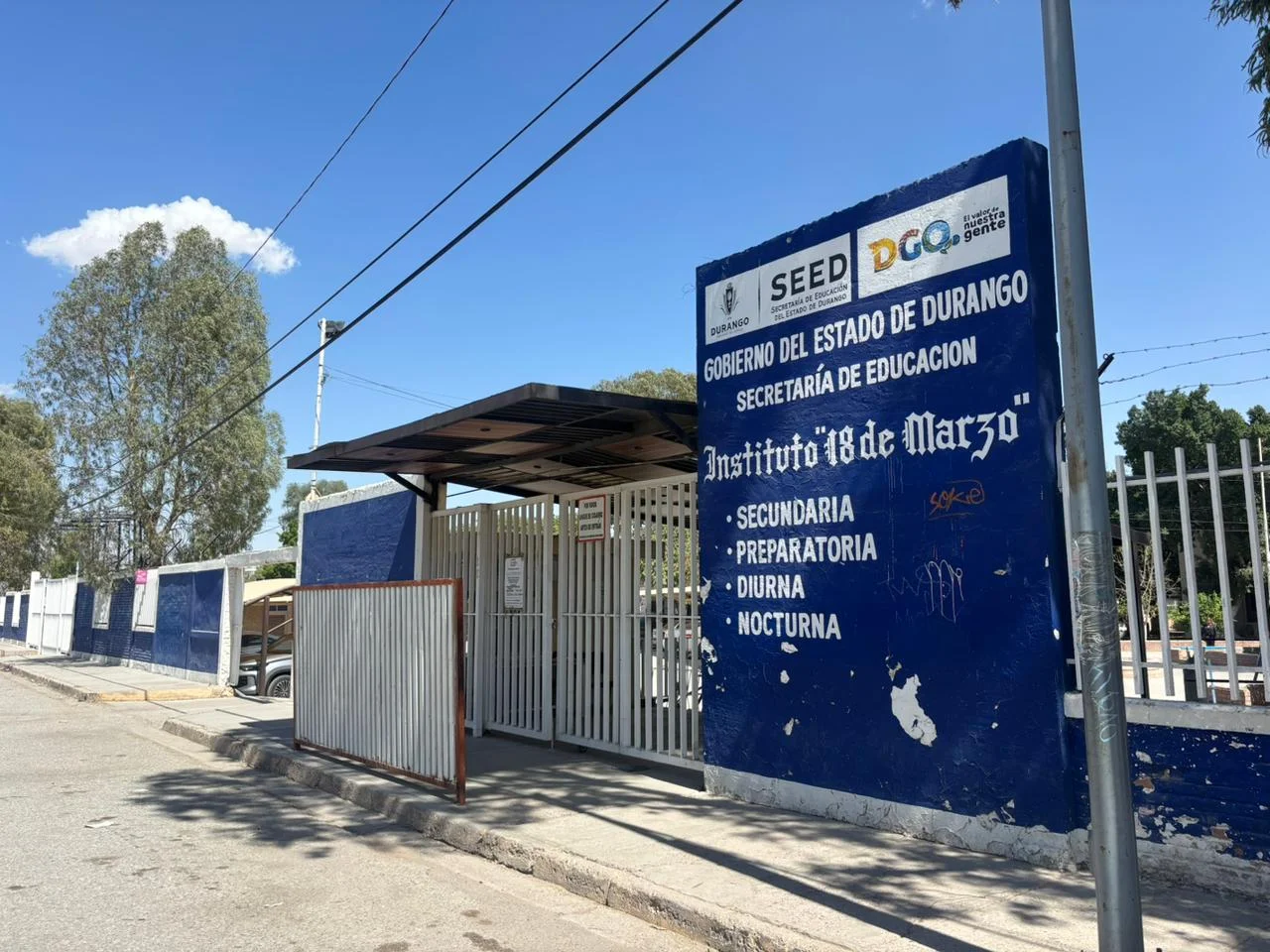 Por amenaza de tiroteo evacuan a estudiantes de la 18 de Marzo en Gómez Palacio