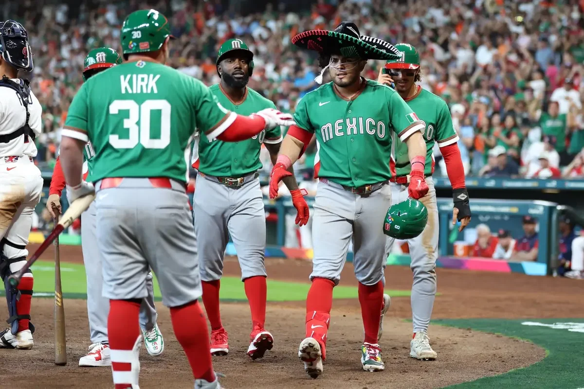 México aplasta a Gran Bretaña en debut del Clásico Mundial