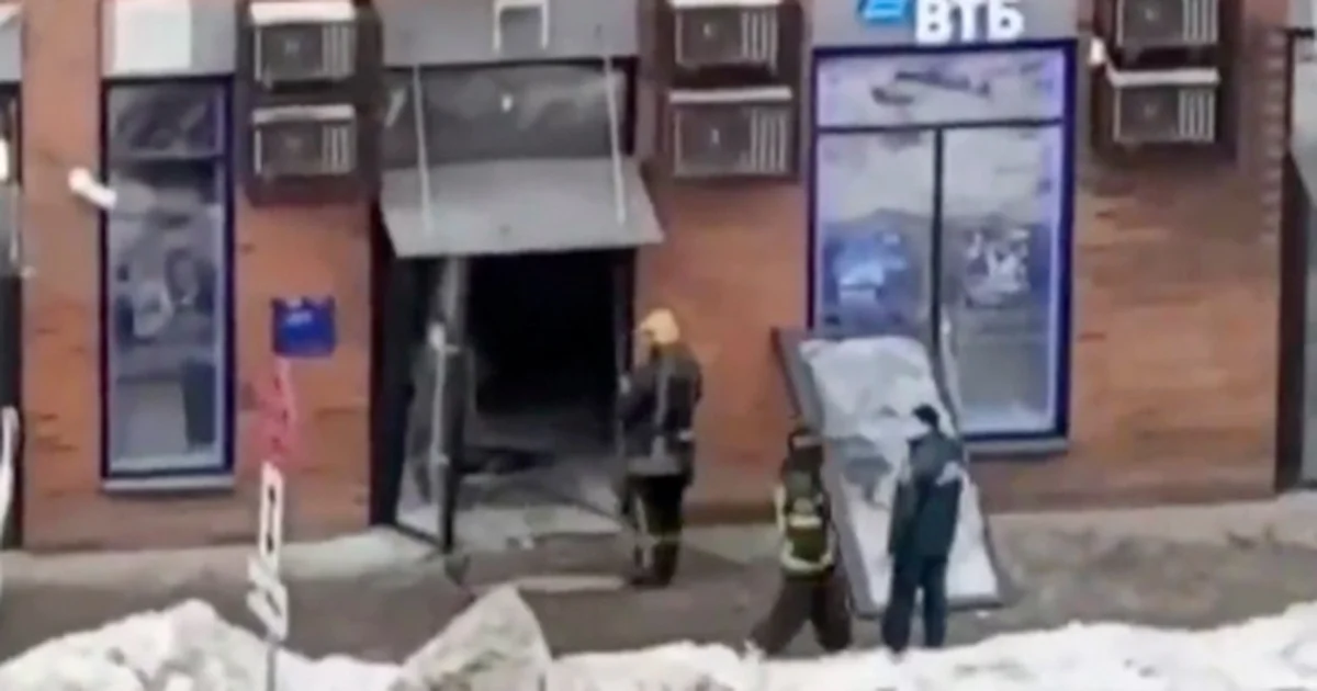 Paralelamente, otro adolescente prendió fuego a una gasolinera en la ciudad de San Petersburgo