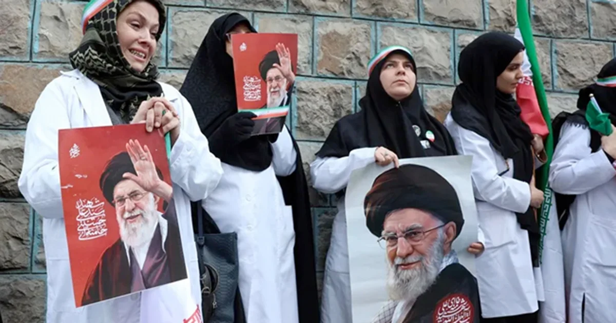 Elige Irán a sucesor de Jamenei sin revelar su identidad; 'el líder ha sido determinado'