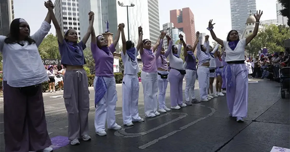 Cientos de mujeres protestan en contra de la violencia feminicida, en exigencia de justicia por ‘aquellas que ya les arrebataron la voz’