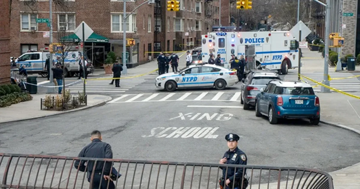 El lanzamiento fallido de un artefacto explosivo improvisado frente a Gracie Mansion, la residencia oficial del alcalde Zohran Mamdani