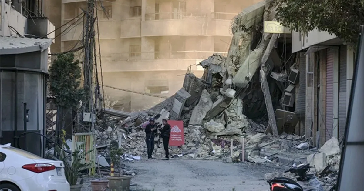 'Nueva era' de Mojtaba Jameneí, más bombardeos: Inicia segunda semana de guerra en Irán