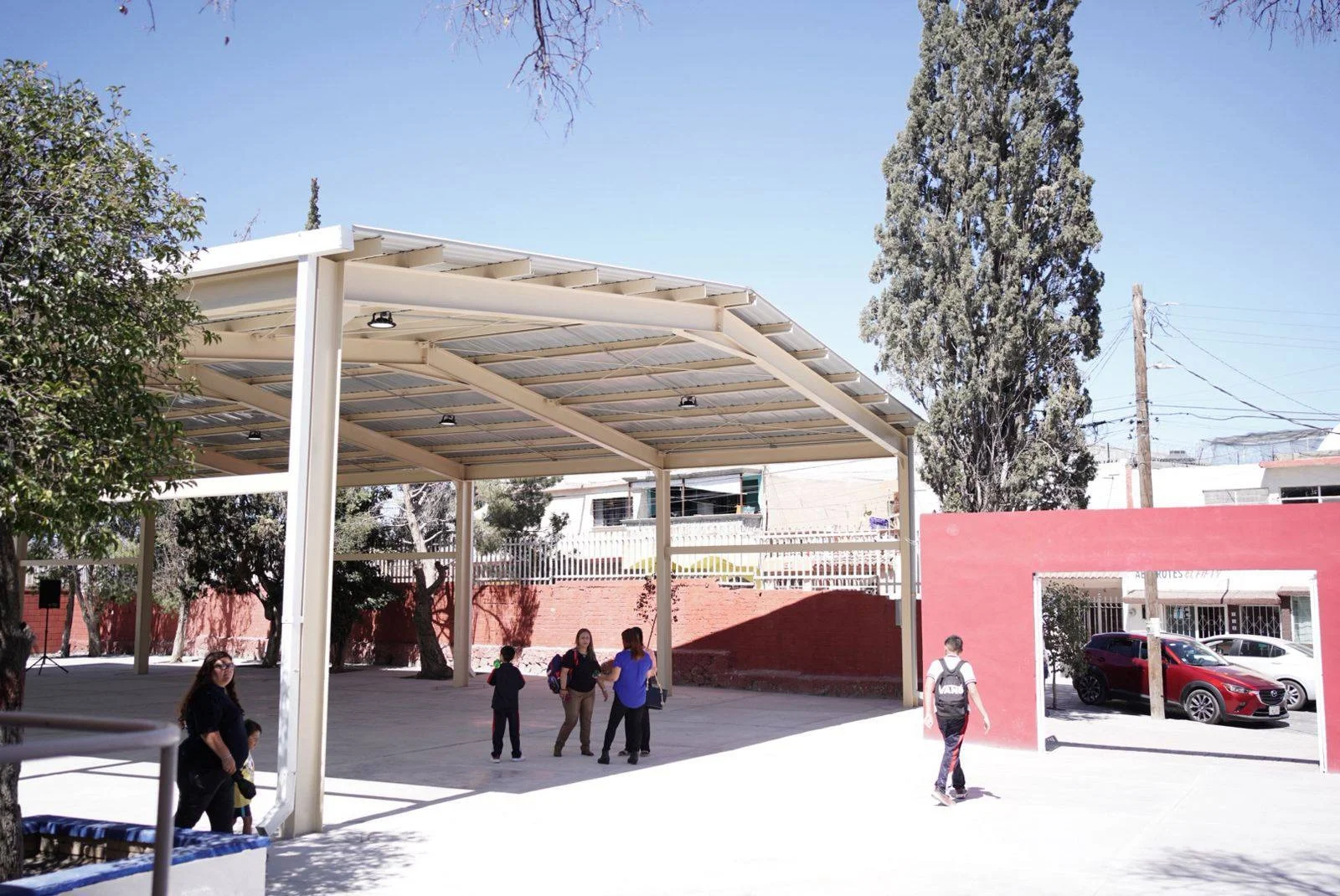 Estudiantes de Coahuila tendrán un fin de semana largo en marzo: viernes 13 y lunes 16 no habrá clases por actividades administrativas y el natalicio de Benito Juárez.