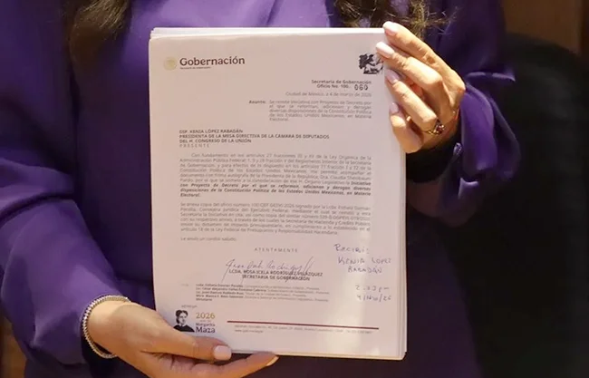 Sin el apoyo de integrantes del Partido del Trabajo (PT) y Partido Verde Ecologista de México (PVEM), la reforma electoral impulsada por la Presidenta Sheinbaum fue aprobada en comisiones de la Cámara de Diputados
