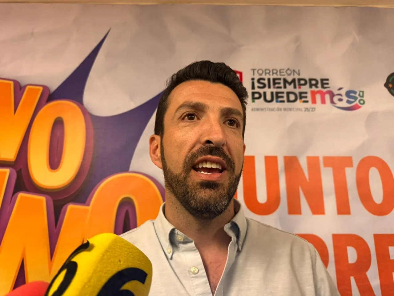 Tras incendios recurrentes, Servicios Públicos de Torreón restringe el depósito de desechos vegetales en un tiradero cercano a una subestación de CFE, tras dialogar con los carromateros afectados.