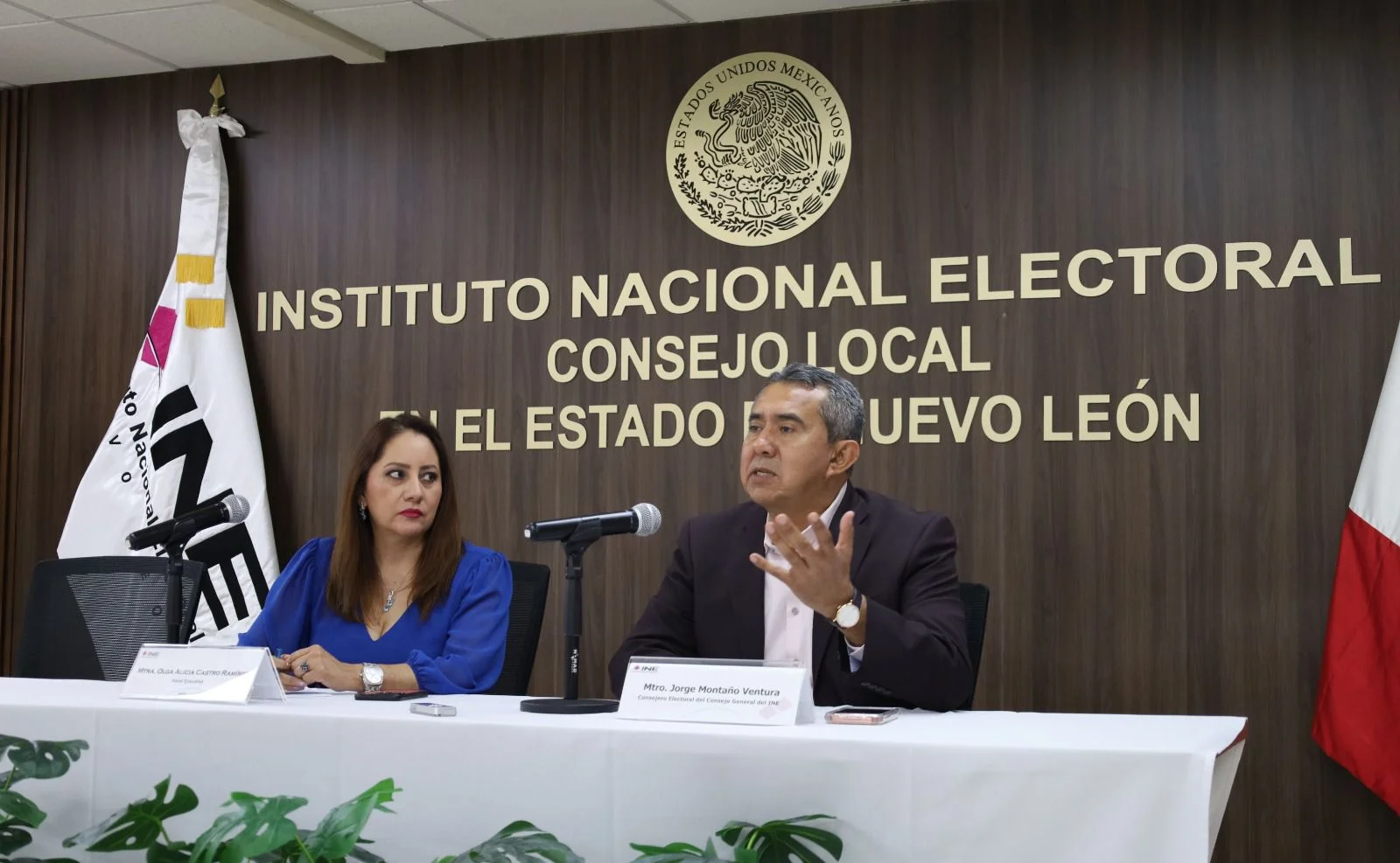 INE revisa avances del proceso electoral en reunión regional