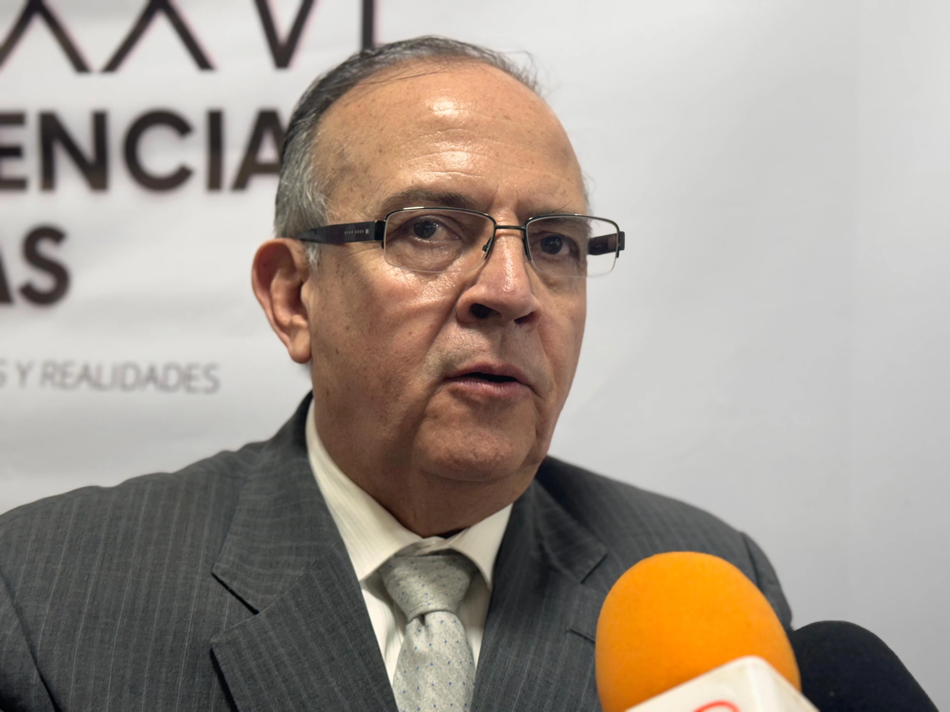 Nuevo director de la Facultad de Medicina de la UAdeC impulsará un modelo educativo con enfoque humanista y mayor cercanía con los estudiantes.