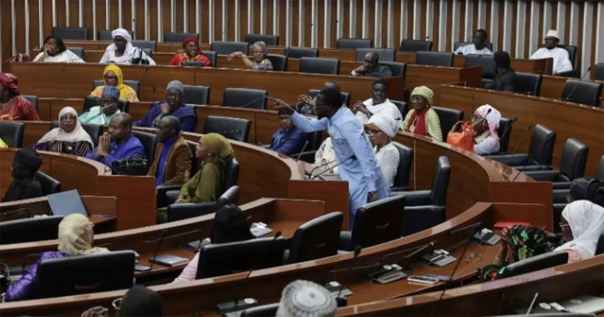 Senegal eleva a 10 años la pena por actos homosexuales