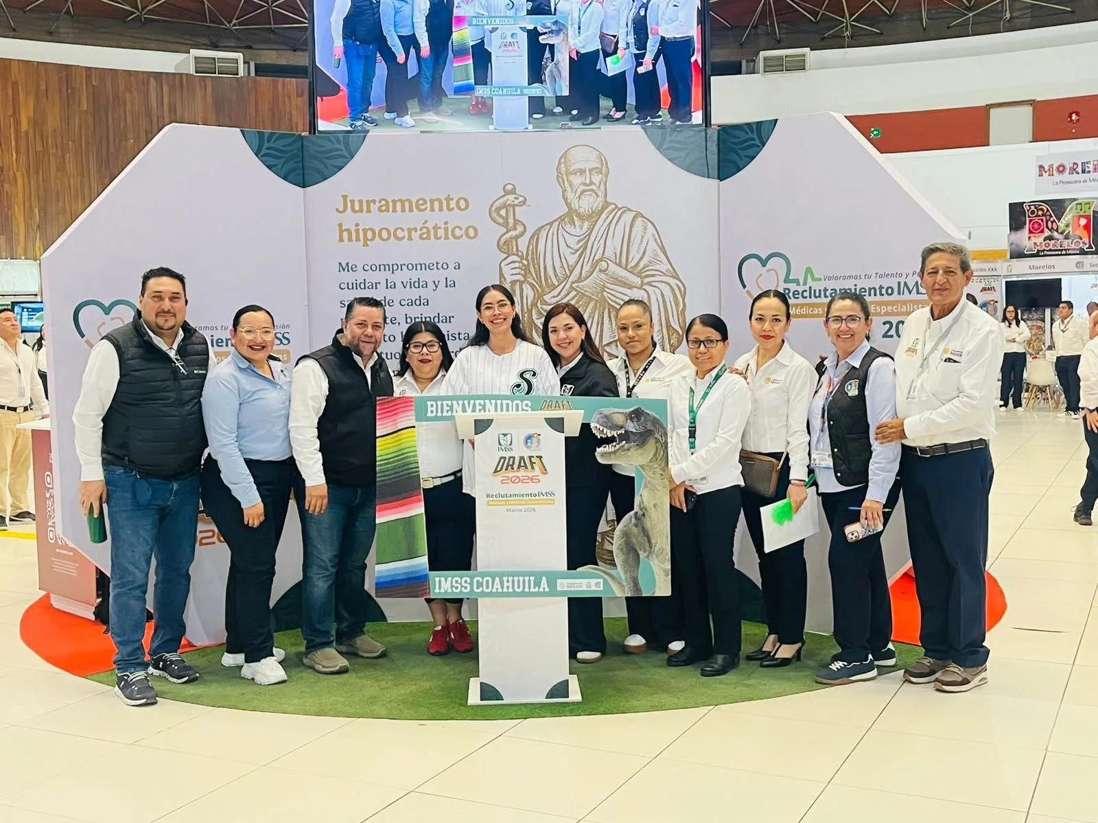 El IMSS en Coahuila refuerza su plantel médico con la contratación histórica de 420 especialistas para ampliar cobertura y mejorar la atención a la derechohabiencia.