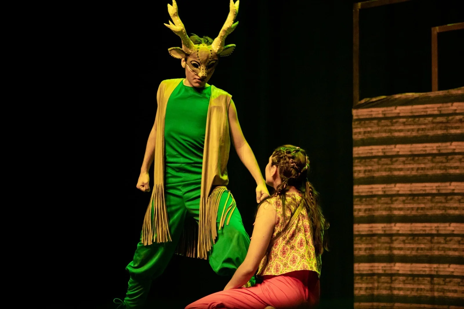 Disfruta de tres obras de teatro en una jornada continua y gratuita este sábado en el Teatro Alfonso Garibay de Torreón. Una cita cultural imperdible.