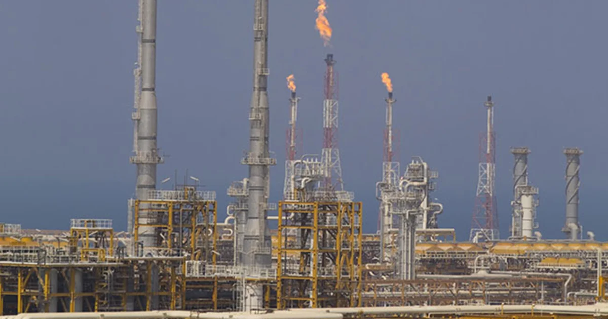 Atacan EU e Israel yacimiento de gas en Irán, el más grande del mundo