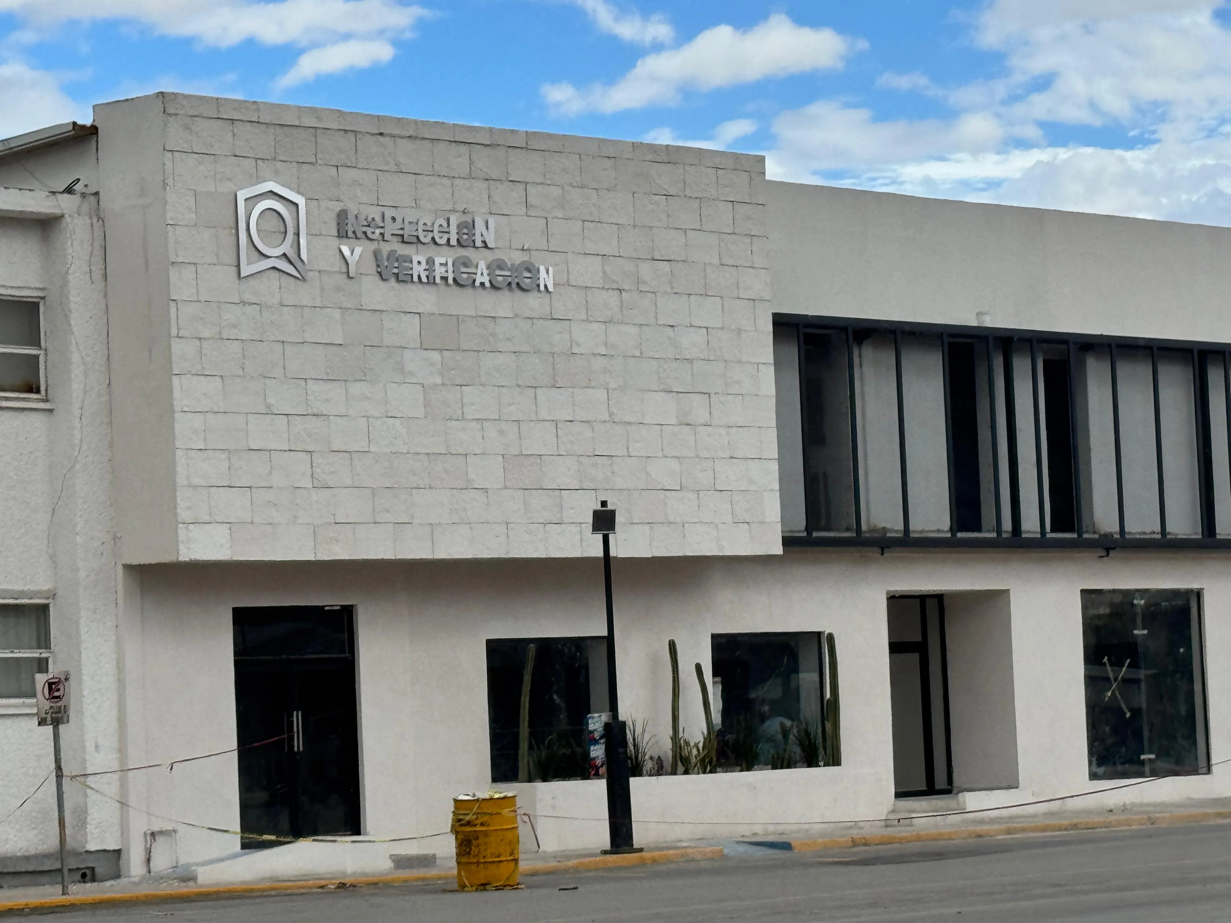 Avance del 80% en nuevo edificio de Garantías e Inspección, que duplicará cajas de atención y mejorará servicio al público. Obra concluiría en marzo.