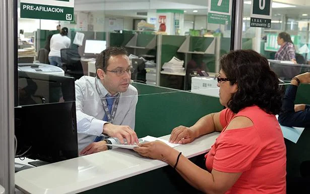 IMSS en Coahuila exhorta a empleadores a afiliar a trabajadoras del hogar, garantizando su acceso a seguridad social, prestaciones y atención médica.