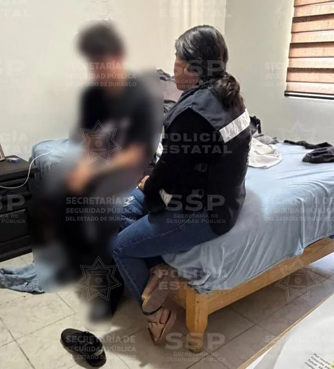 Joven en crisis fue rescatado tras intento de intoxicación con gas en Durango; elementos de emergencia y psicólogos intervinieron.
