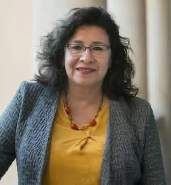 Coahuila honra a la activista Blanca Martínez al renombrar su principal centro forense, un símbolo de la lucha por verdad y justicia para las familias de desaparecidos.
