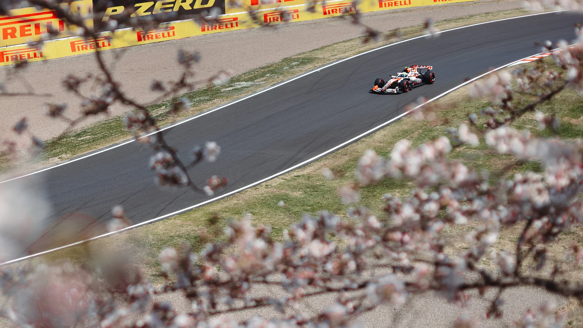 La tercera carrera de la temporada 2026 de Fórmula 1 se corre en el circuito de Suzuka; descubre cómo seguirla en vivo