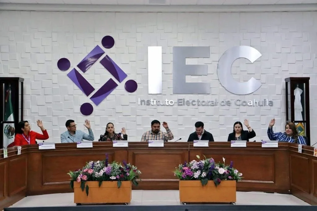 El IEC actualiza los lineamientos para candidaturas en Coahuila, incorporando reformas electorales y criterios de paridad de género para el proceso 2025-2026.