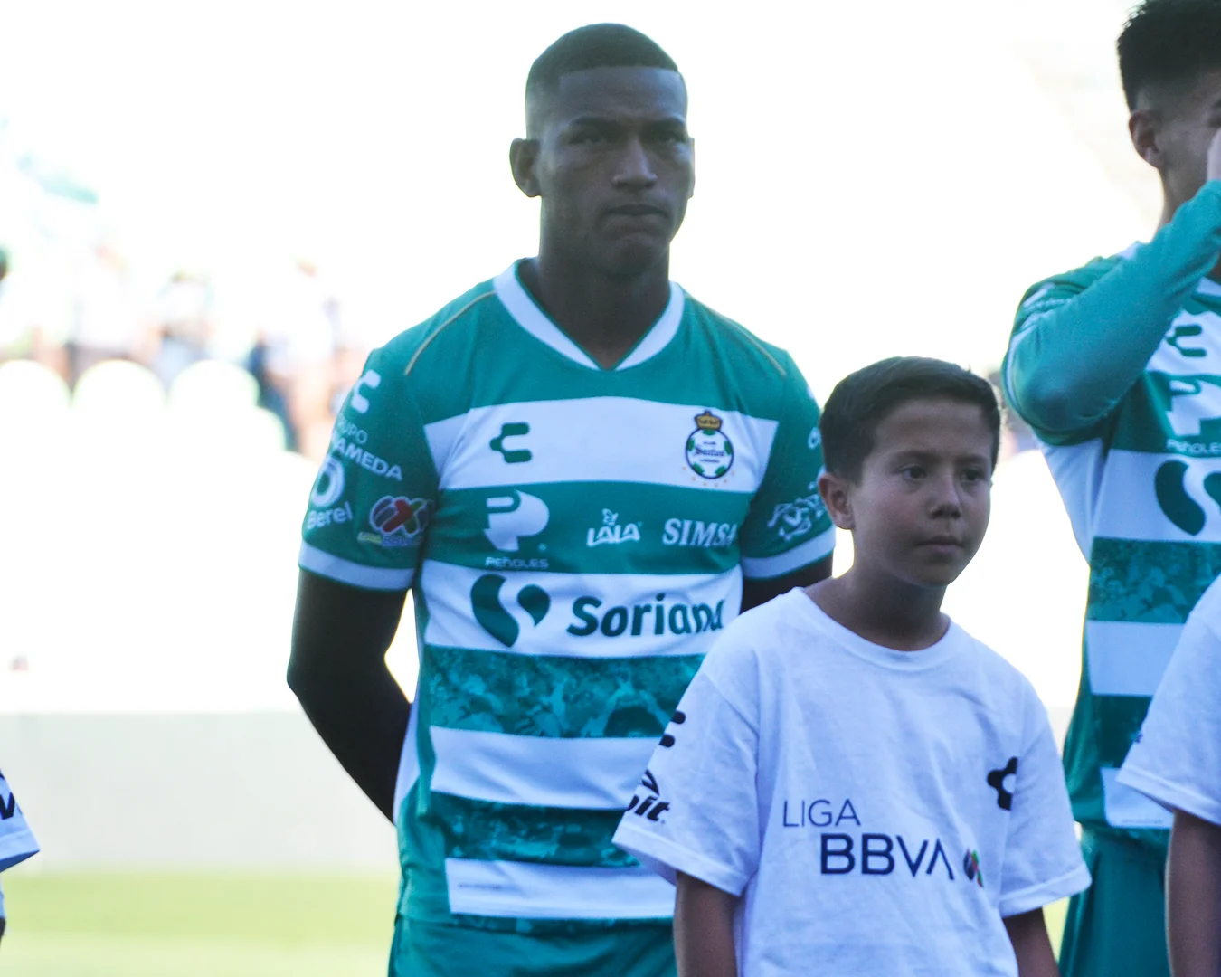 Santos anuncia las bajas de Carlos Gruezo y Salvador Mariscal