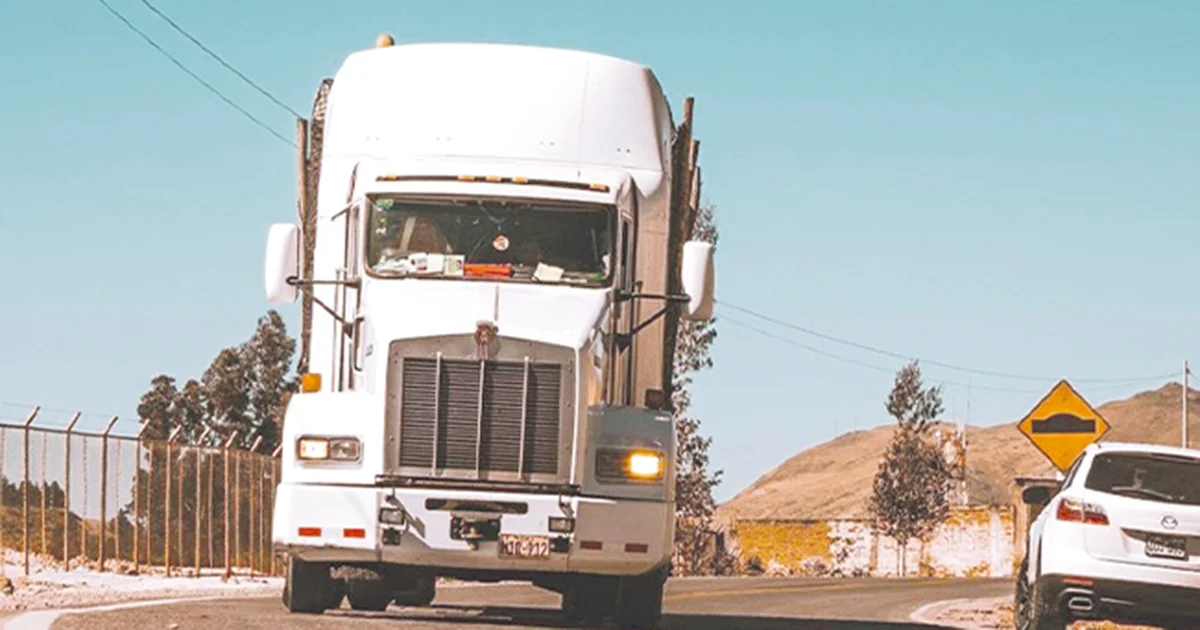 Transportistas y productores del campo confirmaron un paro nacional para el próximo lunes 6 de abril,