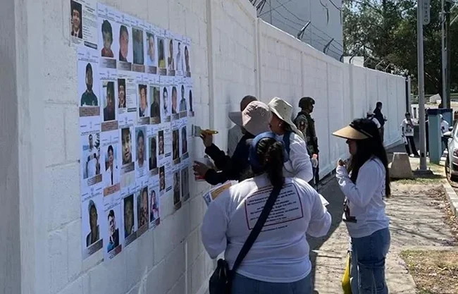 Denuncian cuerpos sin identificar en Semefos de Guerrero