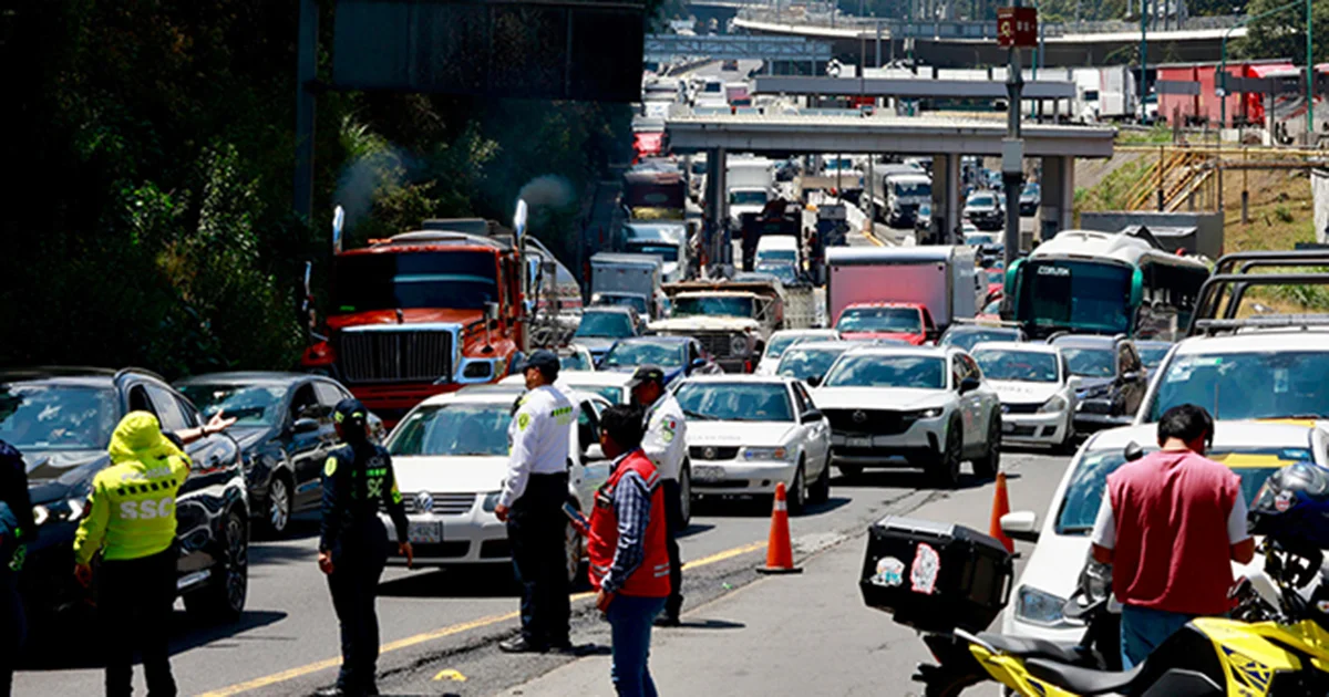 Transportistas y agricultores bloquearon ayer carreteras en al menos 17 estados del País