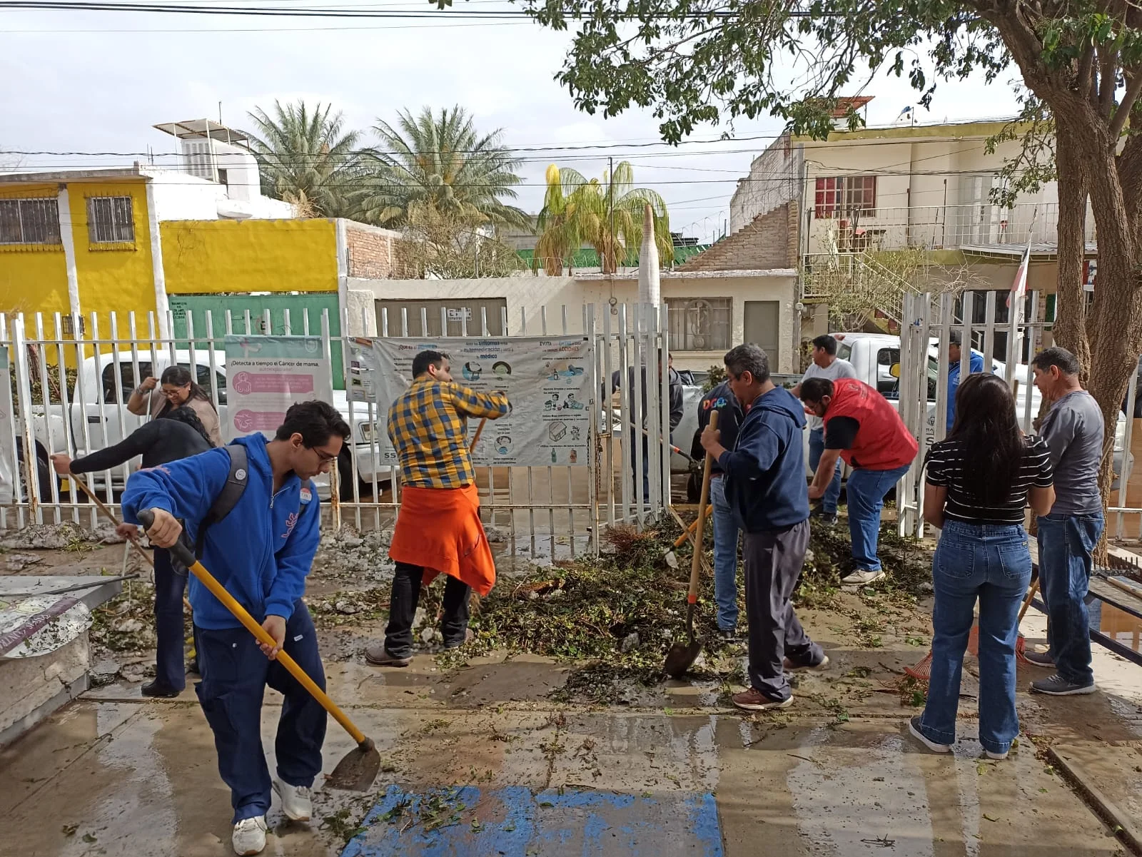 Tras la tromba en Lerdo, Salud Durango rehabilita con rapidez dos centros de salud afectados para restablecer la atención médica a la población.