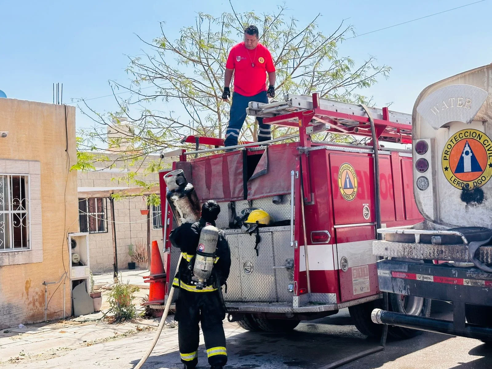 Explosión de tanque de gas en vivienda de Lerdo deja daños materiales y dos menores afectados