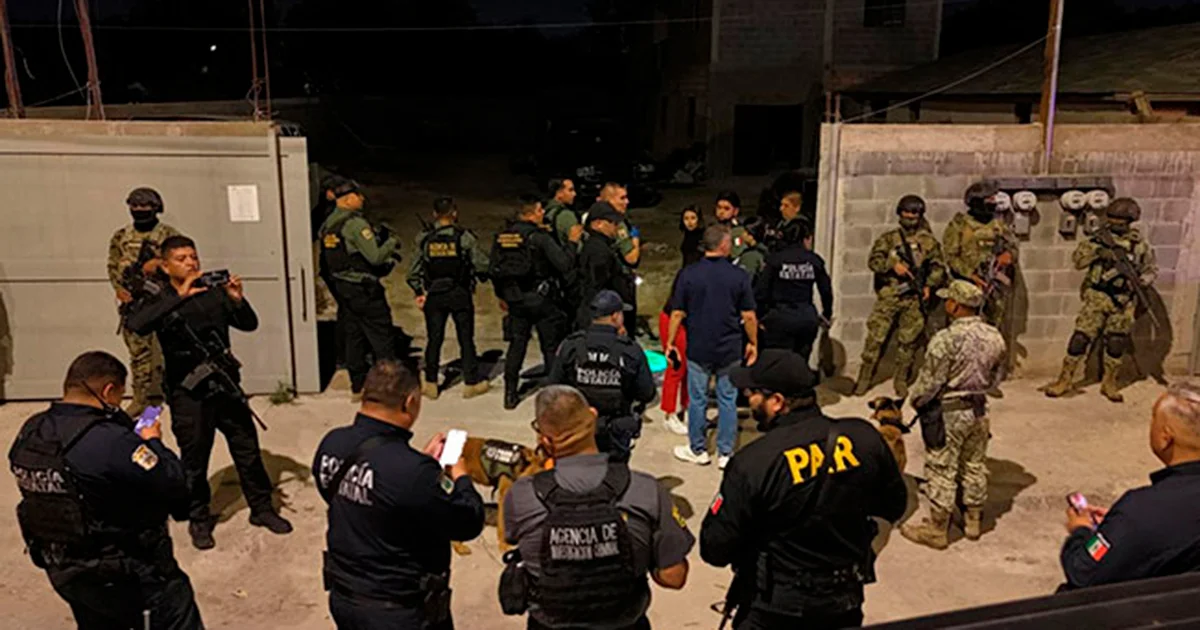 Las armas y otros objetos de delito fueron consignados ante la subdelegación en Piedras Negras de la Fiscalía General de la República