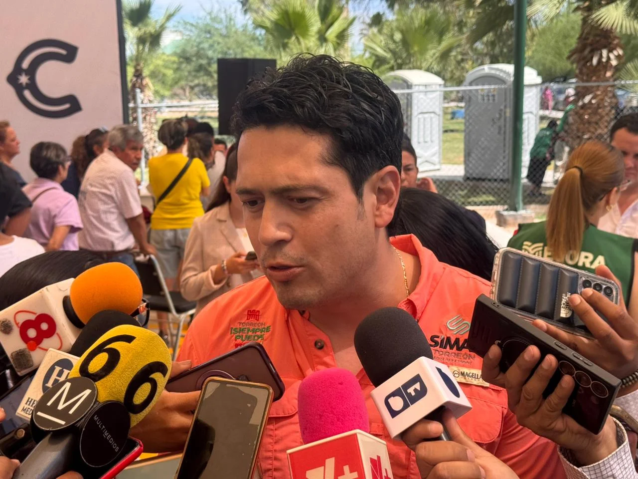 Torreón restablece suministro de agua en colonias afectadas por fallas en pozos; trabajan para normalizar servicio en más sectores.