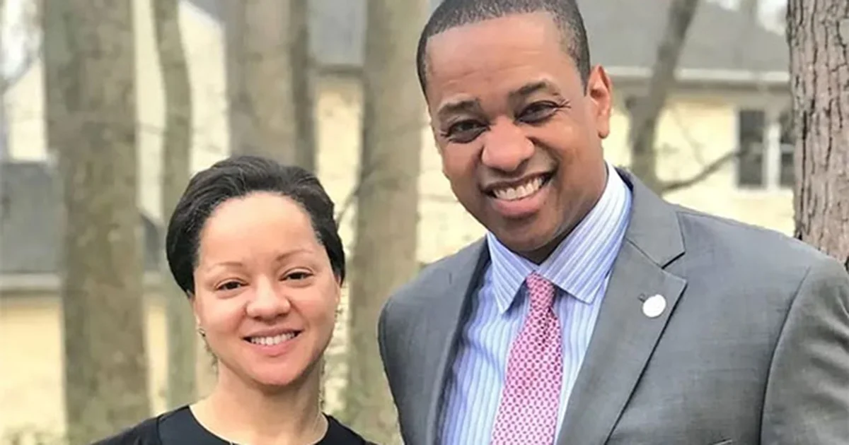 Justin Fairfax y su esposa tenían dos hijos quienes se encontraban en el domicilio y uno de ellos fue el que llamó al 911