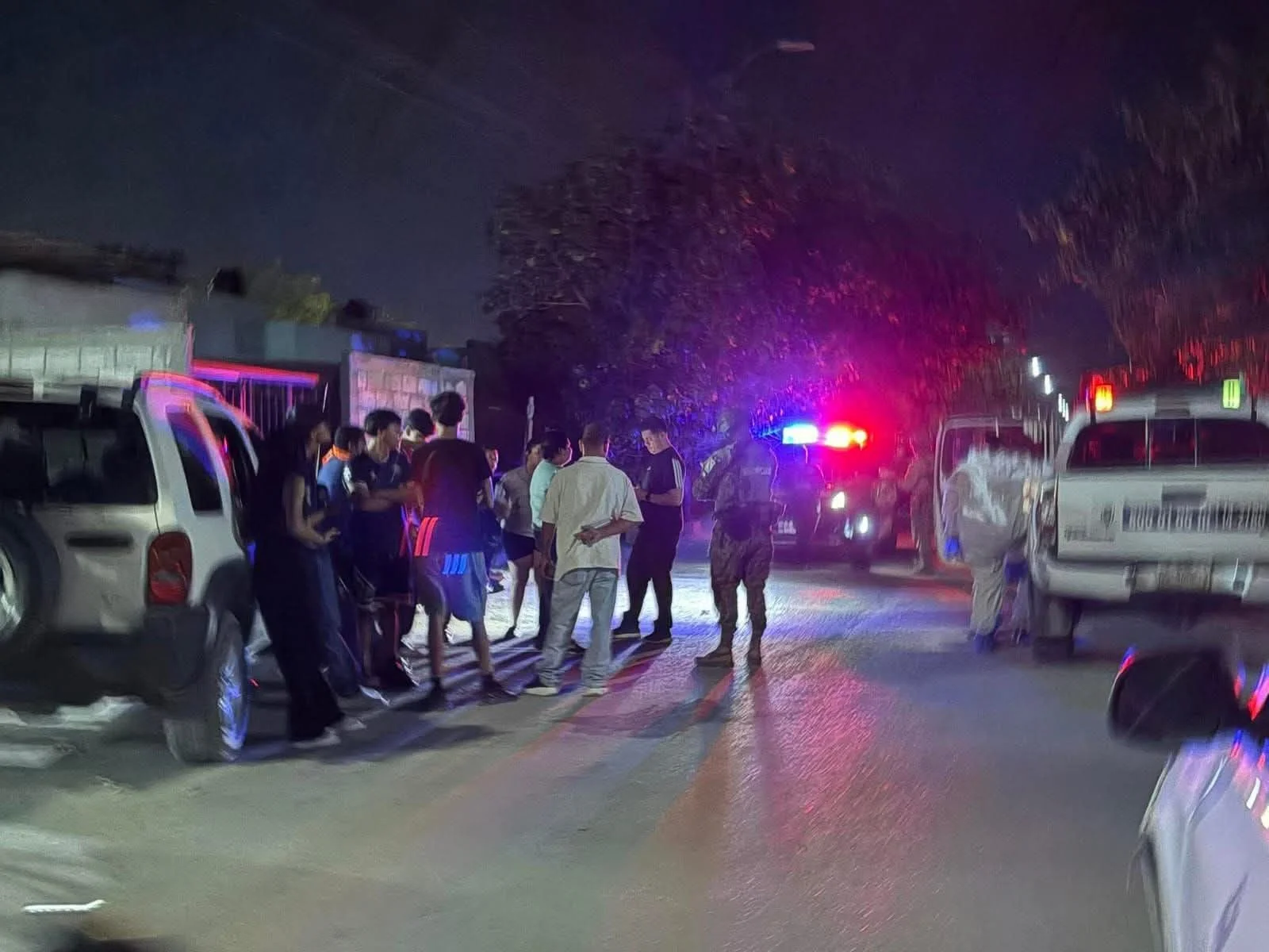 Vecinos alertados por mal olor hallan a hombre sin vida en su domicilio de Gómez Palacio. Investigan las causas del deceso.