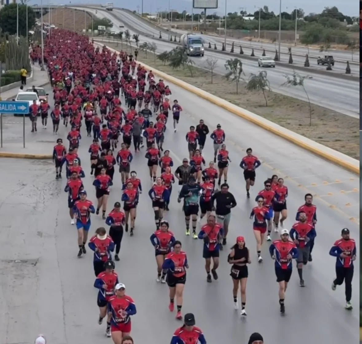 Joven de 19 años fallece tras desplomarse durante una carrera atlética en Torreón. Autoridades investigan las causas del trágico suceso.