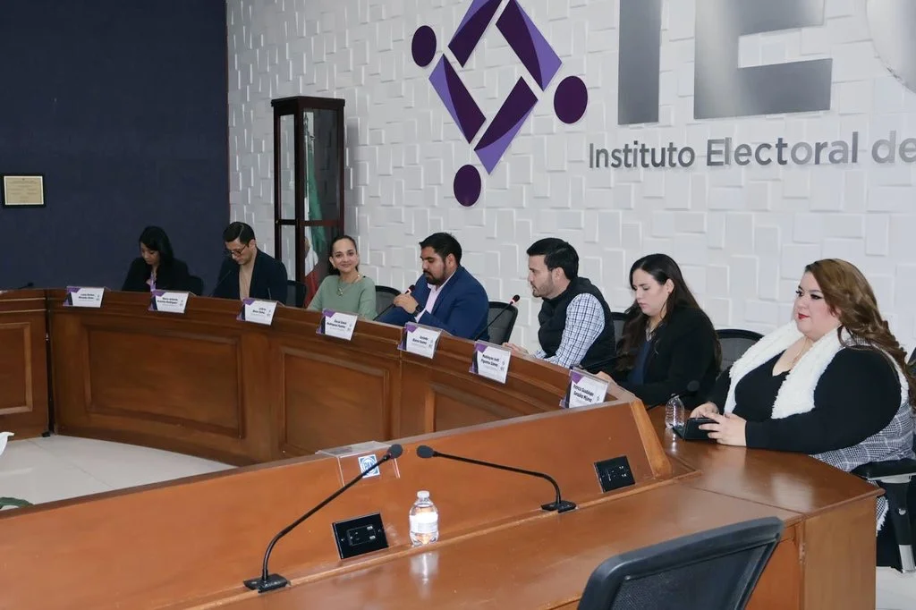 El IEC aprobó cambios en la coalición electoral PRI-UDC, incluyendo ajustes en su siglado y la integración de su órgano de administración estatal.