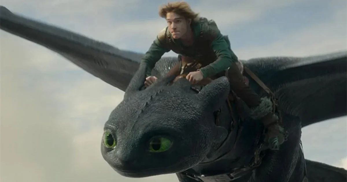 Un miembro del equipo de producción de Cómo Entrenar a tu Dragón 2 sufrió una grave lesión que le provocó la amputación de varios dedos.