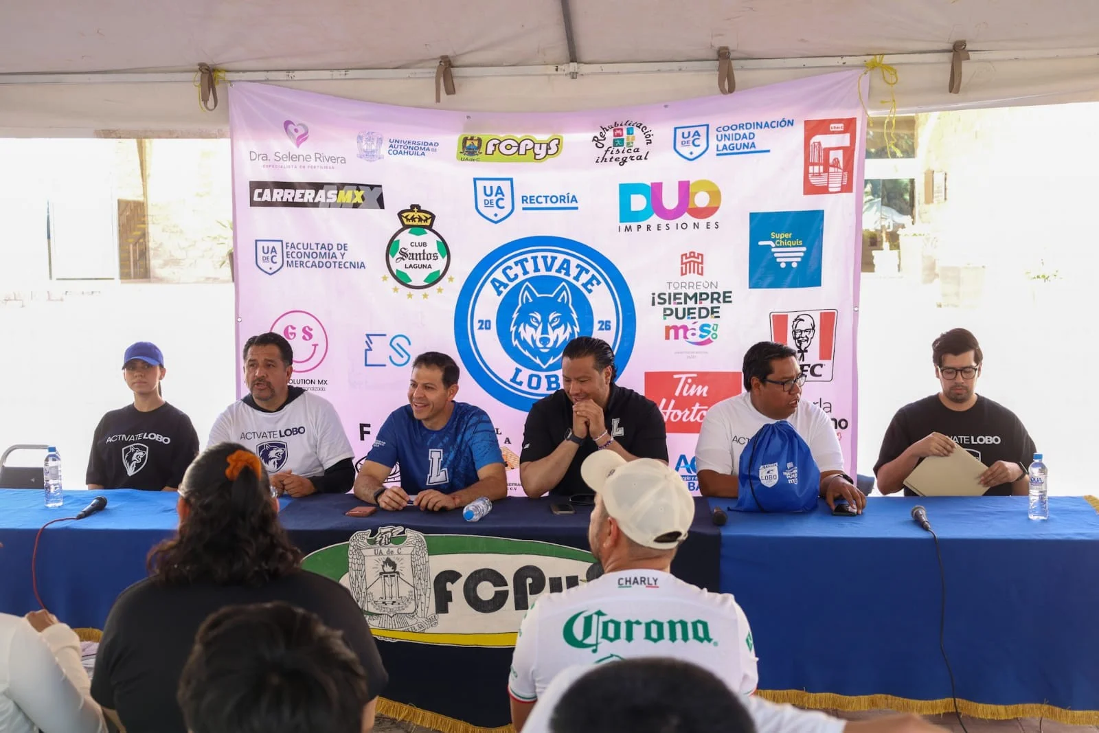 Carrera 5K de la UAdeC reúne a 200 corredores en Campus Torreón, marcando el inicio del programa deportivo "Actívate Lobo" para la comunidad universitaria.
