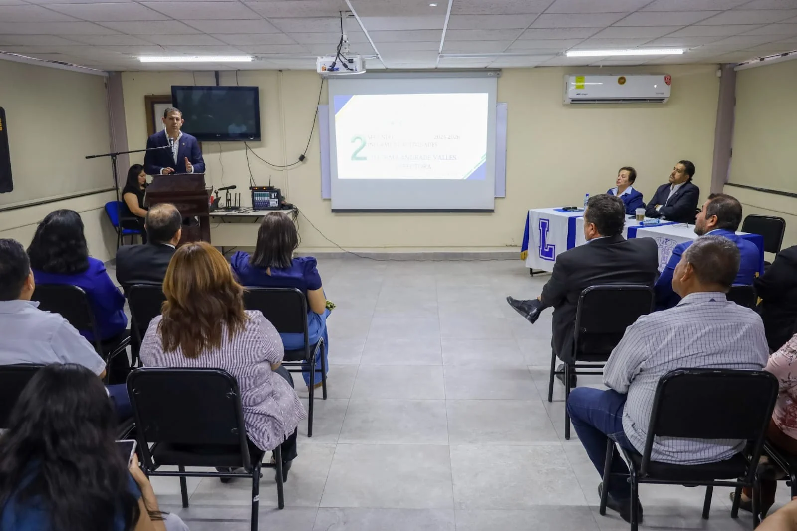 Directora de Enfermería y Nutrición de la UAdeC presenta su segundo informe, destacando avances académicos, mejoras en infraestructura y la formación de profesionales de la salud.