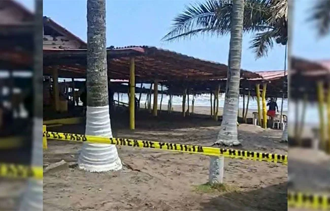 Una madre y su hija menor de edad vacacionaban en Costa Esmeralda cuando quedaron atrapadas en un ataque armado.