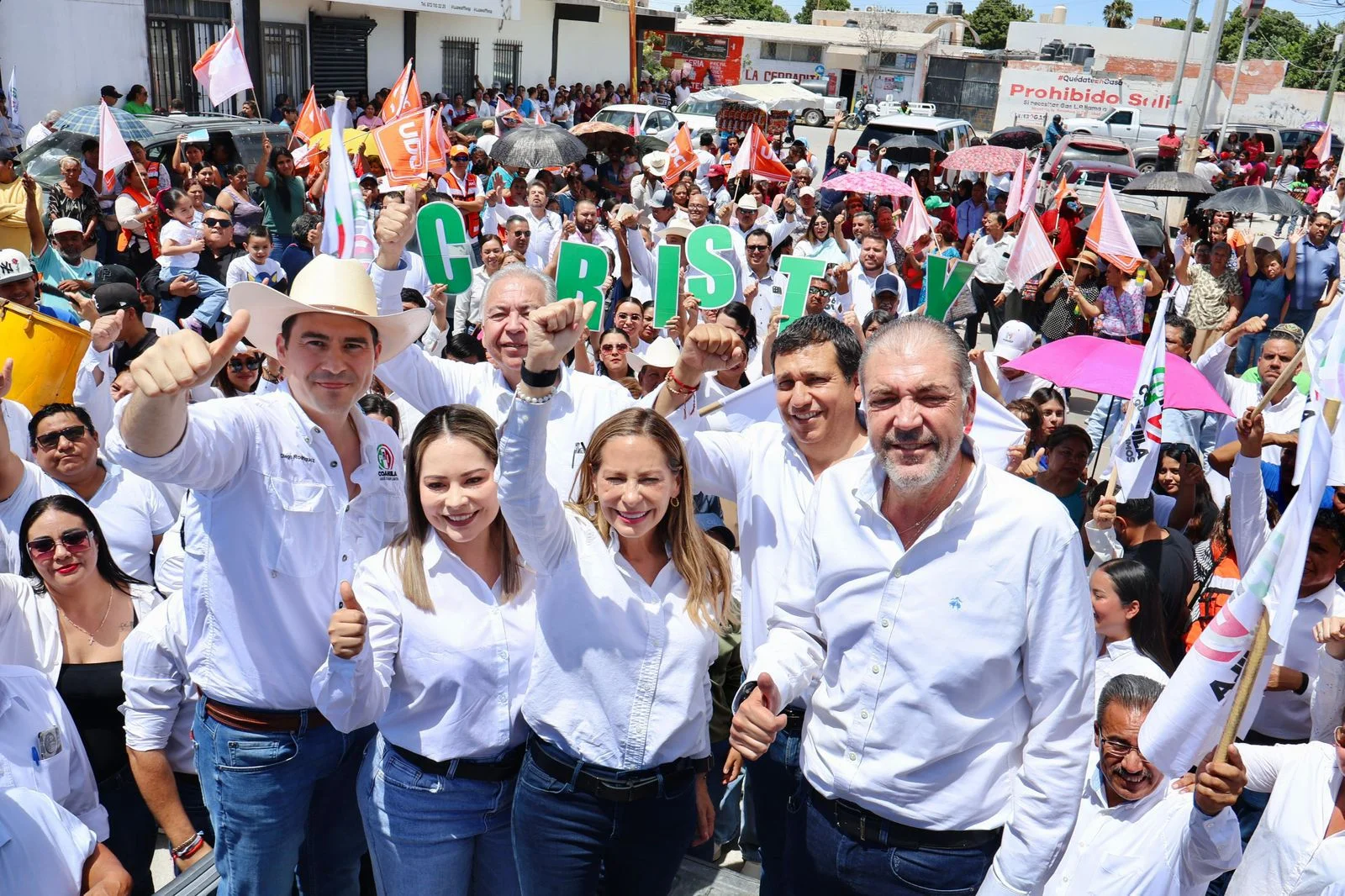 Cristina Amezcua se registra como candidata a diputada local por el Distrito 04 con PRI-UDC.