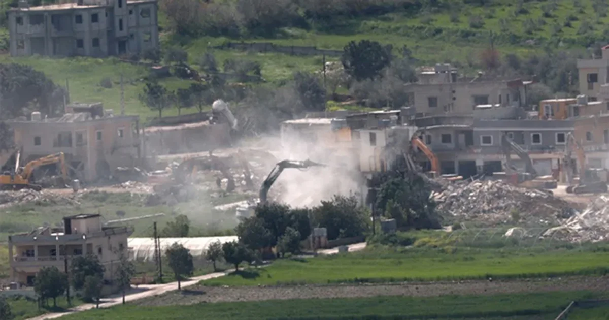 El intercambio de fuego entre Israel e Hizbulá ha continuado a diario en el Líbano pese a la tregua vigente.