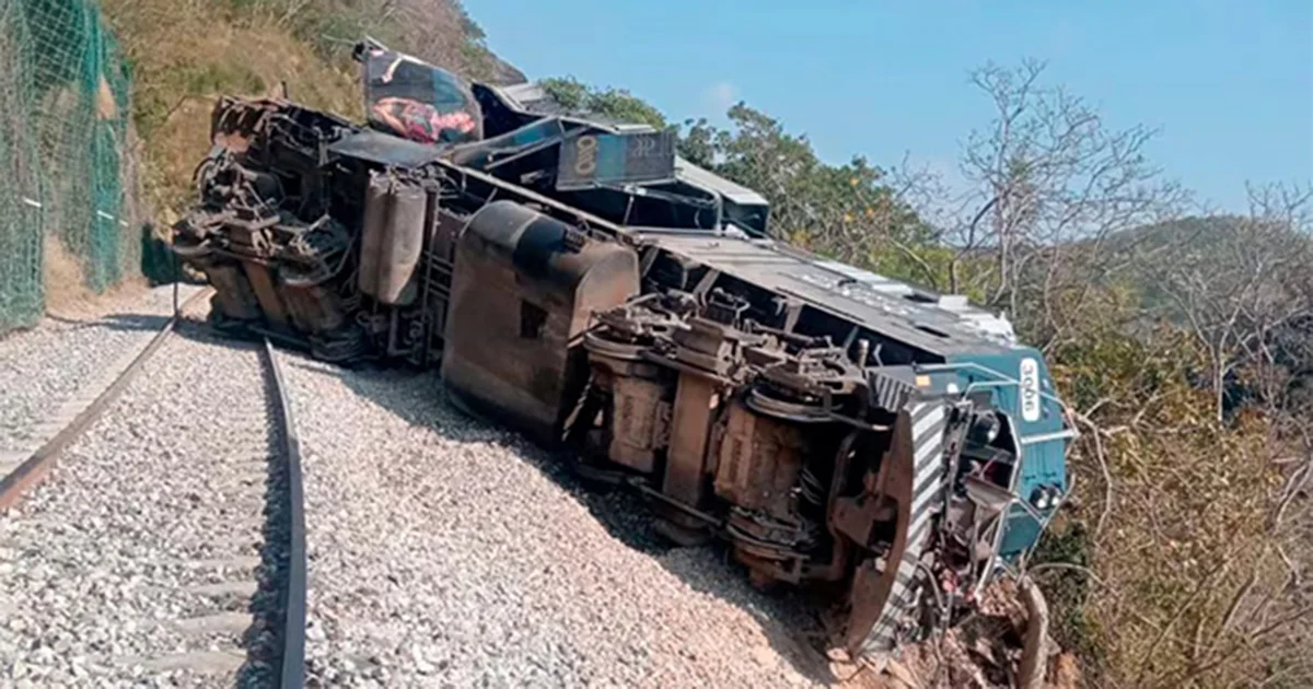 Sheinbaum evalúa quitar curvas del Tren Interoceánico para ‘hacerlo todavía más seguro’