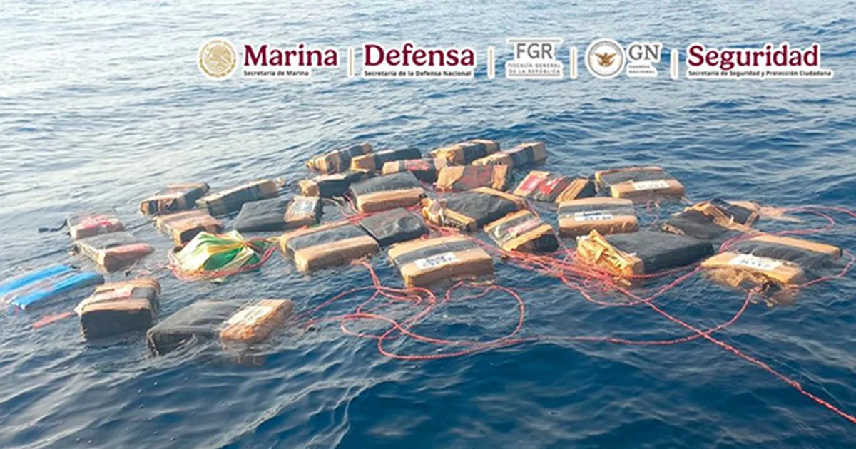 Marina asegura más de 2 toneladas de cocaína en el Golfo de Tehuantepec